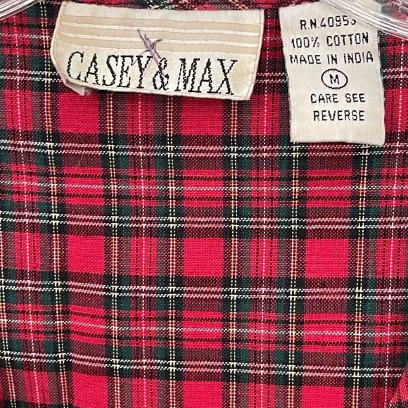 Christmas Vest Casey and Max - Picture 2 of 6